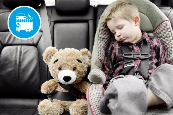 Mai più bebè dimenticati in auto: un sensore li salverà!