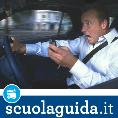 Nel 2014 e' sempre piu' il cellulare la prima causa di incidenti stradali in Italia!