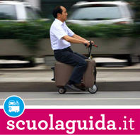 Nuova valigia scooter mobile per pendolari e viaggiatori ritardatari!
