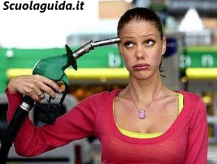 Quasi 1,8 euro al litro: record per la verde nel 2012!
